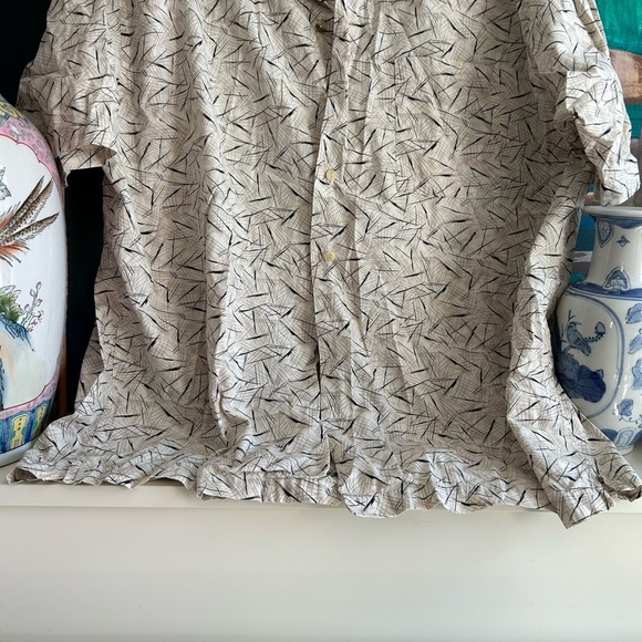 Vintage Classic Men's Casual Button Down Shirt - Cream and Black XXL - Picture 2 of 15